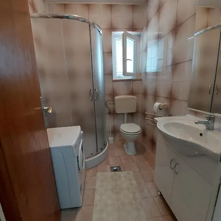 Apartments Mlacovic Rab Town Room photo