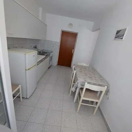 Apartments Mlacovic Rab Town Room photo