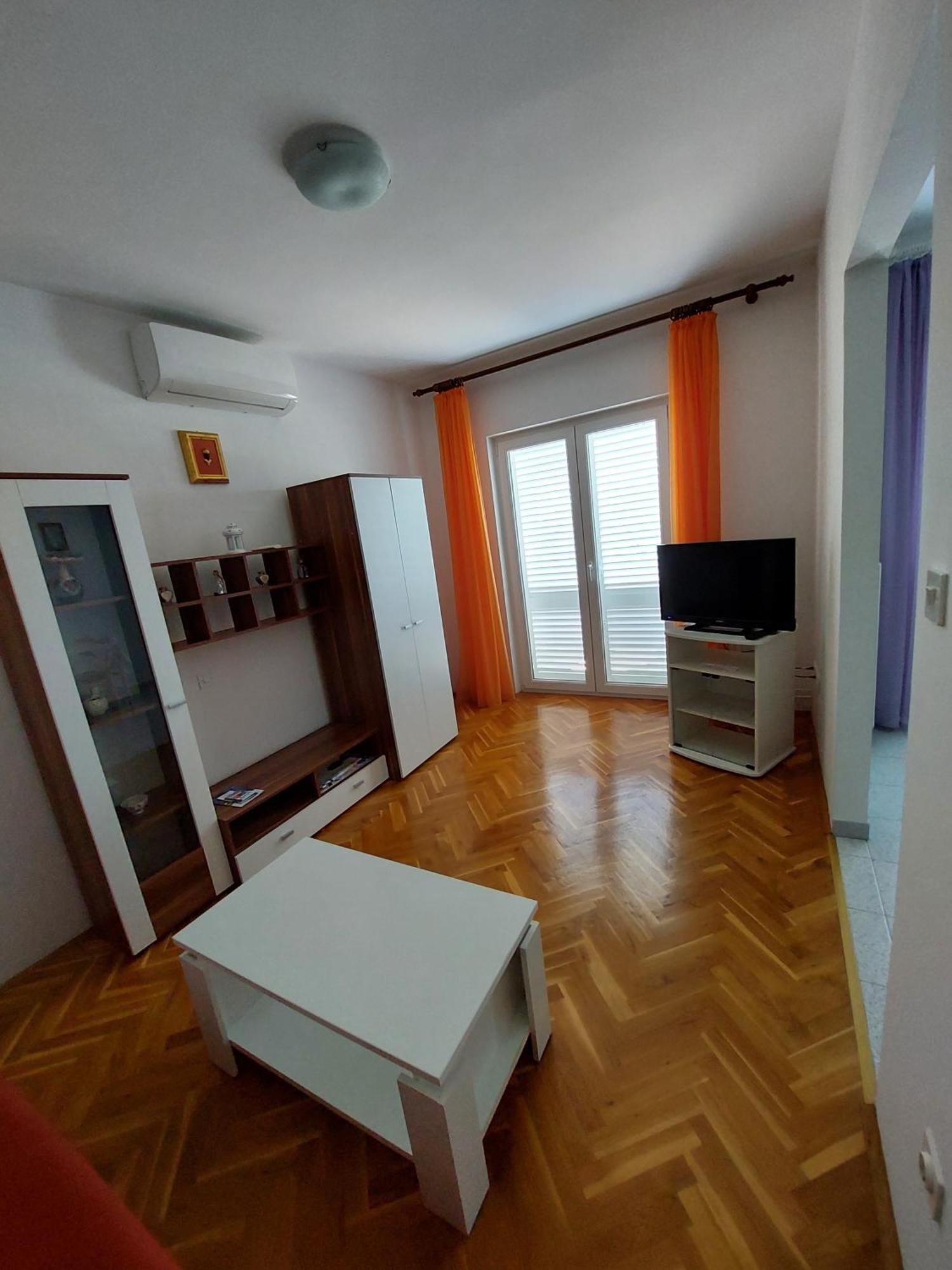 Apartment Mlacovic